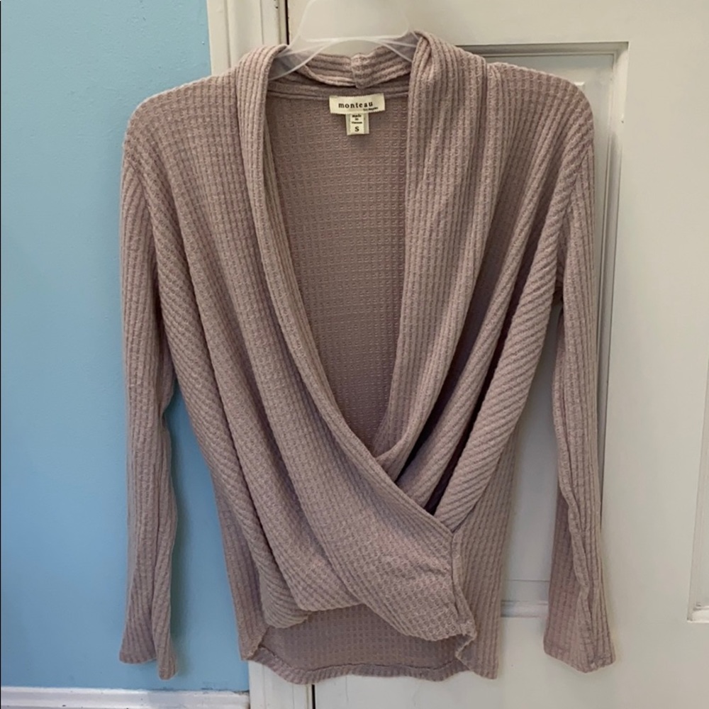 NWOT. Cute and cozy mauve top.